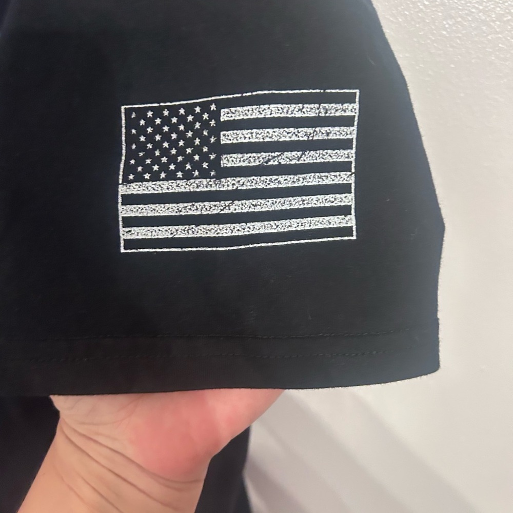 Black Freedom Graphic Tee - Picture 3 of 4